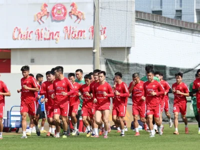 V.League Bùng Nổ Ngày Hội Quân Mùng 4 Tết: Hà Nội FC Lì Xì, CA TP HCM Tăng Tốc