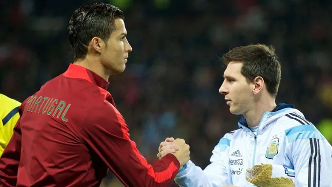 Các chủ nhân QBV chọn Messi hay Ronaldo là GOAT?