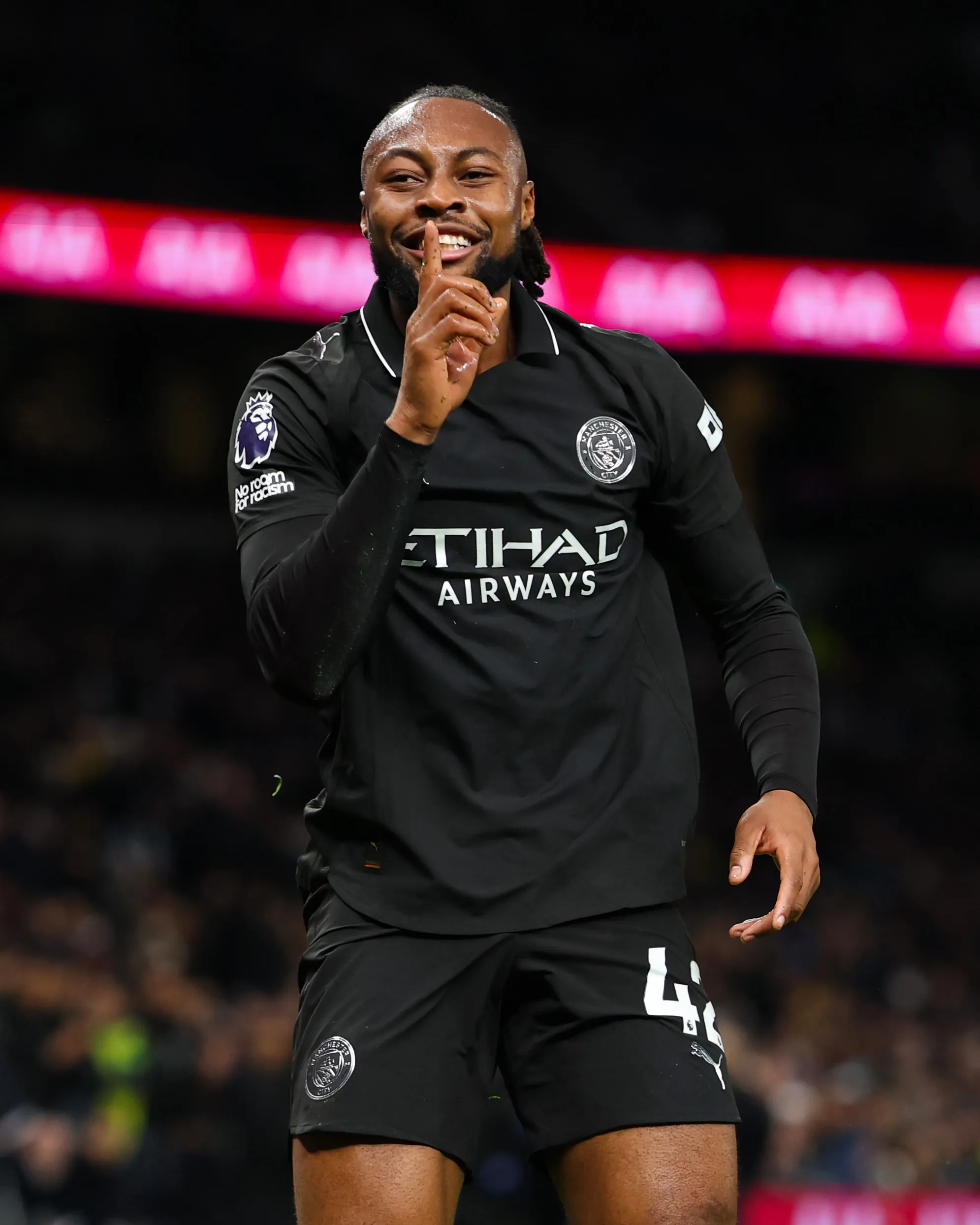 Semenyo đang chơi tốt ở Man City nhưng chưa chắc hợp MU