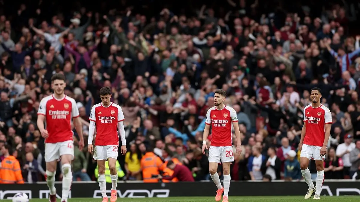 Arsenal thua Aston Villa mùa giải 2023/24