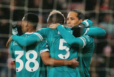 Van Dijk thừa nhận Liverpool vượt mặt Man City, Arsenal: 'Một đêm tuyệt vời cho The Kop' 1